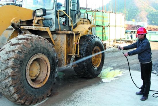 看北京如何治理監(jiān)測揚(yáng)塵-環(huán)境監(jiān)測治理 看北京如何治理監(jiān)測揚(yáng)塵-環(huán)境監(jiān)測治理